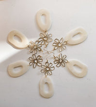 Load image into Gallery viewer, Flower Power Dangle